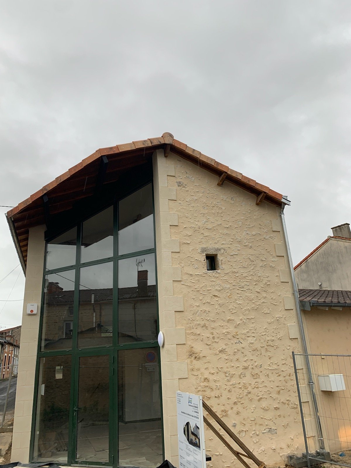 Rénovation de la maçonnerie d'une maison par Blet Maçonnerie à Mazerolles