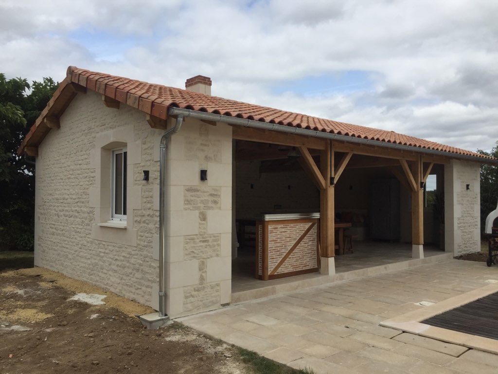 Maçonnerie neuve sur maison par Blet Maçonnerie à Mazerolles